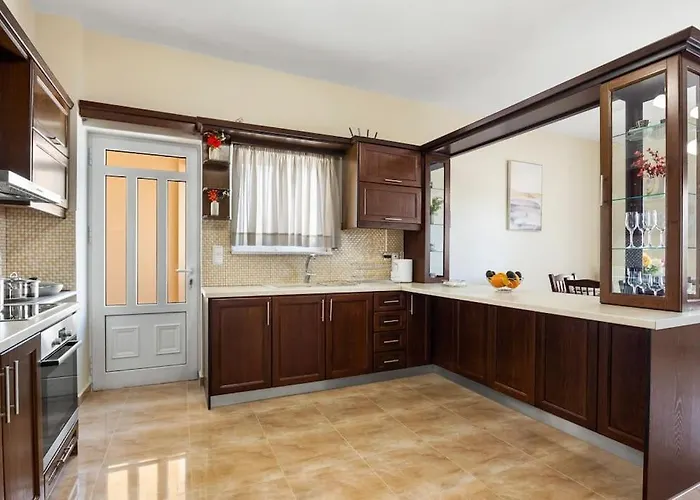 Patelakis Apartment Near The Beach